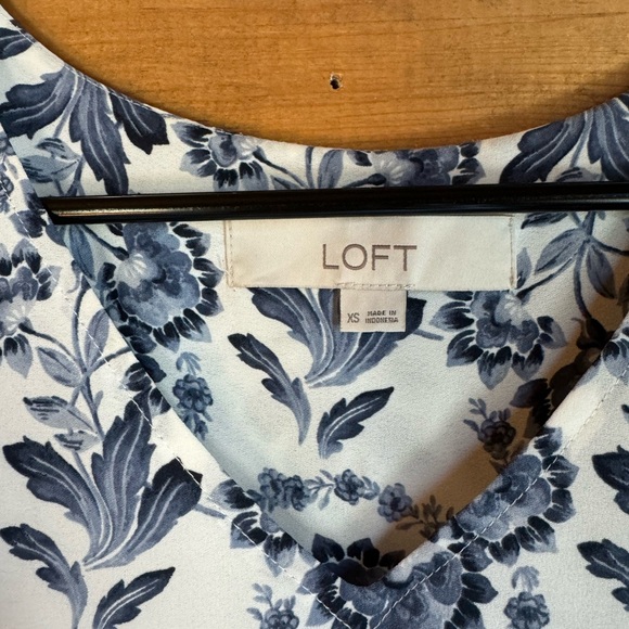 LOFT Long Sleeve Work Top - Picture 4 of 5